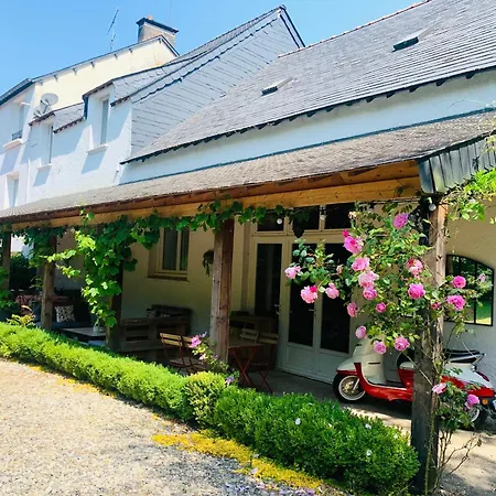 Bed & Breakfast La Maison Du Canal Rostrenen